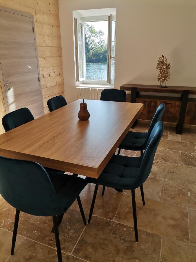 L'Alcove Des Falaises Rochefort-sur-Nenon Exterior foto